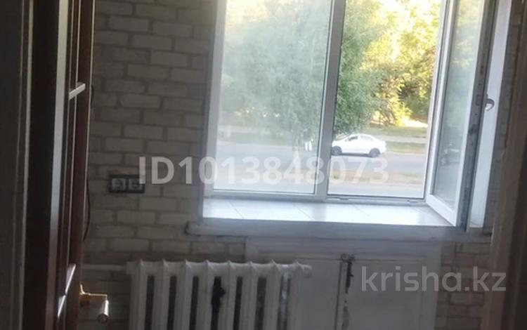 3-комнатная квартира · 42 м² · 2/5 этаж, Кабанбай батыра 114 за 18 млн ₸ в Усть-Каменогорске — фото 2
