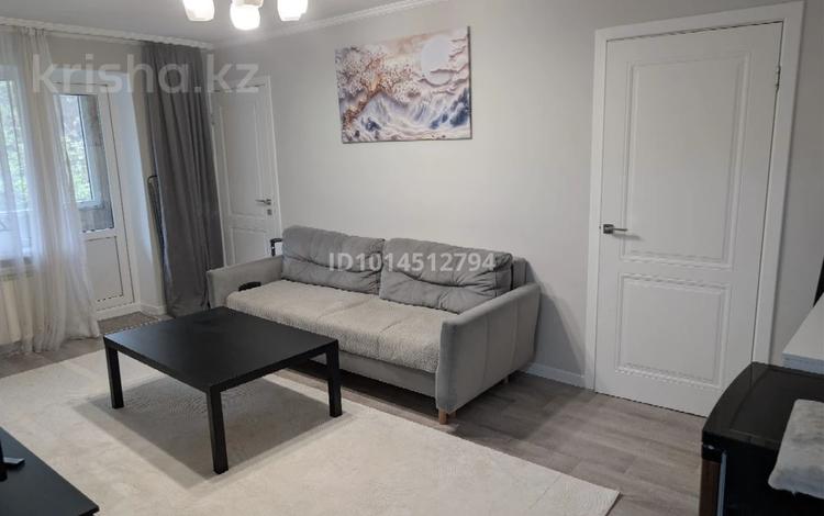 3 комнаты · 50 м² · 2/5 этаж, мкр Самал-3, Назарбаева 268 за 180 000 ₸ в Алматы, Медеуский р-н — фото 2