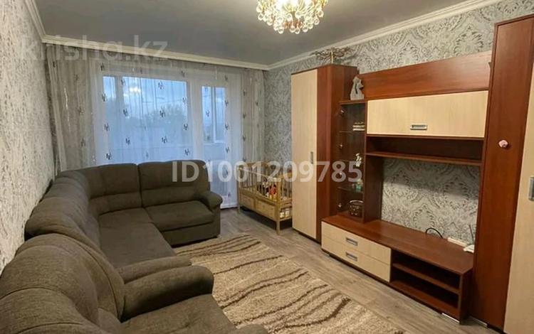 1-бөлмелі пәтер · 31 м² · 5/5 қабат, Пришахтинск, Металлистов 36, бағасы: 9 млн ₸ в Караганде, Алихана Бокейханова р-н — фото 2