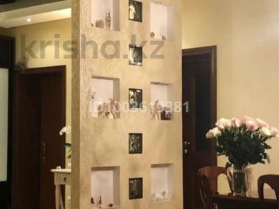 3-бөлмелі пәтер · 120 м² · 3/5 қабат, Ескалиева 293, бағасы: 64 млн ₸ в Уральске