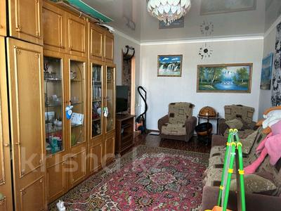 4-комнатная квартира · 76 м² · 5/5 этаж, Майкудук, Майкудук, мкр Восток-2 14 за 15.9 млн 〒 в Караганде, Алихана Бокейханова р-н