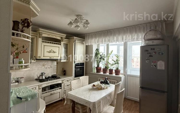 4-комнатная квартира · 107 м² · 5/5 этаж, мкр Астана 1 за 40.5 млн ₸ в Таразе — фото 2