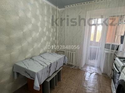 1-бөлмелі пәтер · 34 м² · 4/5 қабат, мкр Михайловка , Аманжолова 59, бағасы: 16.7 млн ₸ в Караганде, Казыбек би р-н