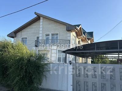 Жеке үй · 8 бөлме · 380 м², мкр Атырау, Проезд Нажмеденова 6Б — Медыкулова, бағасы: 1.5 млн 〒