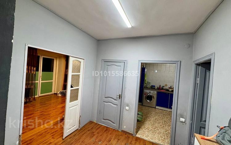 3-комнатная квартира · 63 м² · 2/2 этаж, мкр 13-й военный городок 37 за 29 млн ₸ в Алматы, Турксибский р-н — фото 2