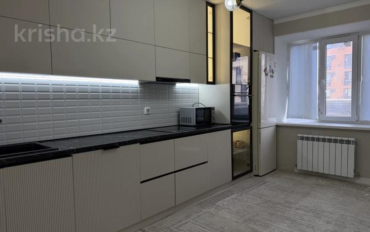 2-комнатная квартира · 70.7 м² · 3/9 этаж, мкр. Алтын орда за 28 млн ₸ в Актобе — фото 4