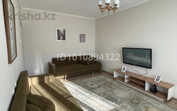 2-комнатная квартира · 72 м² · 6/8 этаж, Панфилова 85 — Жибек Жолы за 20 000 ₸ в Алматы, Алмалинский р-н — фото 2