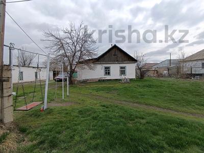 Отдельный дом • 3 комнаты • 50 м² • 13.6 сот., Жамбула 96 — Еркин за 8 млн 〒 в Талдыкоргане