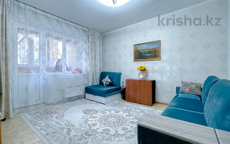 2-комнатная квартира, 52 м², 5/7 этаж, мкр Аксай-1А за 31 млн 〒 в Алматы, Ауэзовский р-н — фото 2