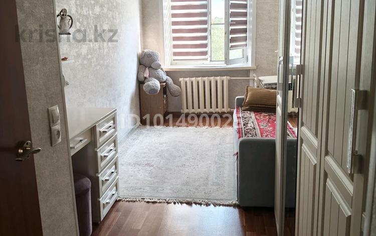 3-комнатная квартира · 56.7 м² · 5/5 этаж, Назарбаева 5 за 20 млн ₸ в Усть-Каменогорске, Ульбинский — фото 2