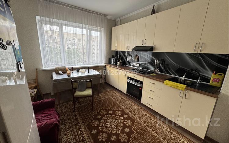 2-бөлмелі пәтер · 56 м² · 6/9 қабат, мкр Жетысу-1 24, бағасы: 45 млн ₸ в Алматы, Ауэзовский р-н — фото 2