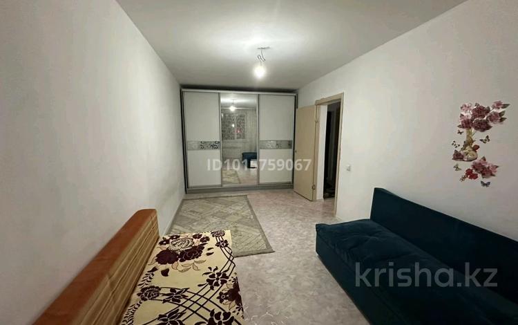 1-бөлмелі пәтер · 40 м² · 1/9 қабат, СТ Монтажник, Райымбек Батыр 277 — Магнум, бағасы: 180 000 ₸ в  — фото 2