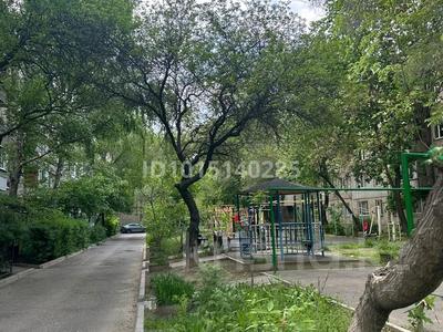 3-бөлмелі пәтер · 60 м² · 4/5 қабат, Айнабұлақ-2 ш/а. 60 — Находится возле магазина Наиля, бағасы: 42 млн ₸ в Алматы, Жетысуский р-н
