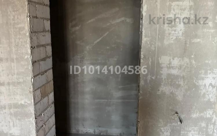 3-комнатная квартира · 107 м² · 5/5 этаж, мкр. Алтын орда, Р-н Батыс 2 5 за 35 млн ₸ в Актобе — фото 3