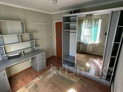 3-комнатная квартира, 58 м², 2/5 этаж, ул. Жангильдина за 21 млн 〒 в Шымкенте, Абайский р-н