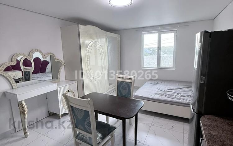 1-комнатная квартира · 30 м² · 2/2 этаж, мкр Томирис, Шынкожа батыр 51 за 130 000 ₸ в Алматы, Алатауский р-н — фото 8