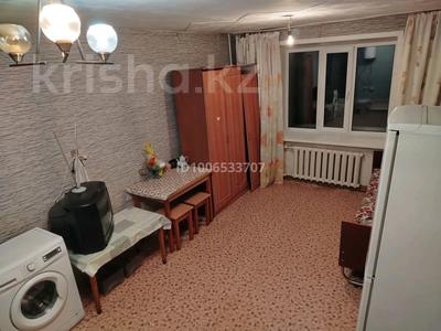 1-комнатная квартира · 18 м² · 2/5 этаж, Старый Майкудук 73 — Серова за 3.5 млн 〒 в Караганде, Алихана Бокейханова р-н