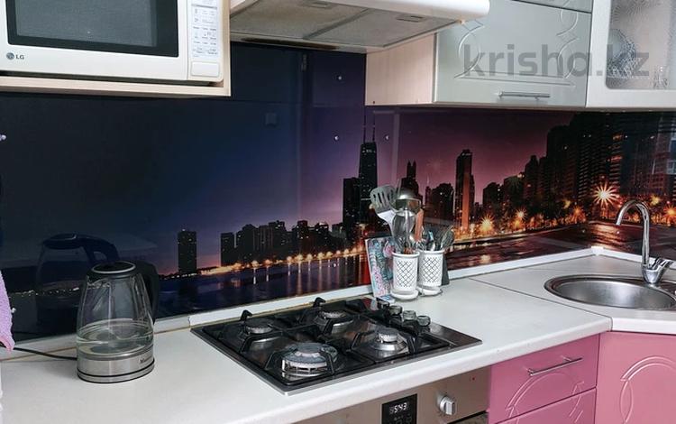 2-бөлмелі пәтер · 58 м² · 5/5 қабат, 5 мкр — Возле 5 школы, бағасы: 12 000 ₸ в Лисаковске — фото 2