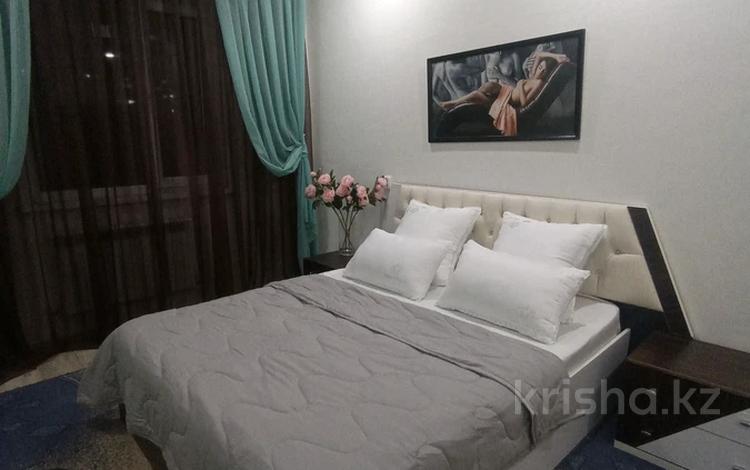 3-комнатная квартира · 35 м² · 2 этаж, Маметовой Мухита — 3 кровати + 1 диван Сити Центр ЖД вокзал Омега за 20 000 〒 в Уральске — фото 23