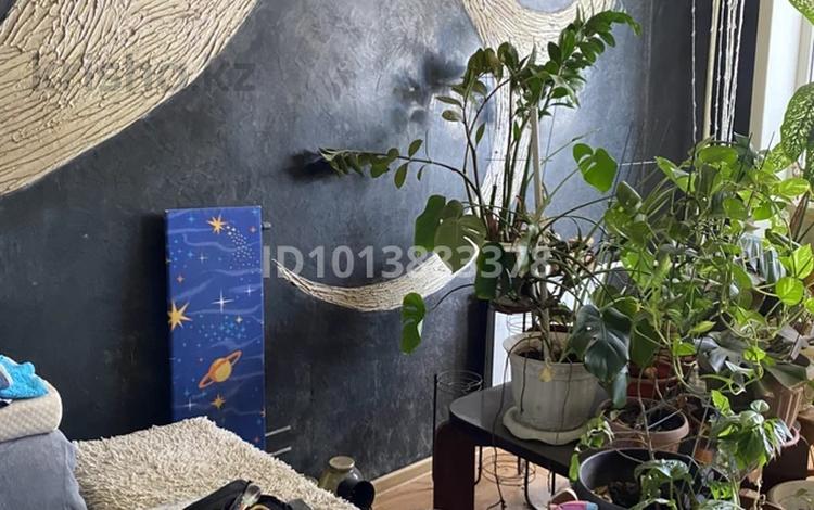 2-бөлмелі пәтер · 43.6 м² · 3/5 қабат, 12-шағынаудан 2 — Рынок «Горняк», бағасы: 11 млн ₸ в Караганде, Алихана Бокейханова р-н — фото 2