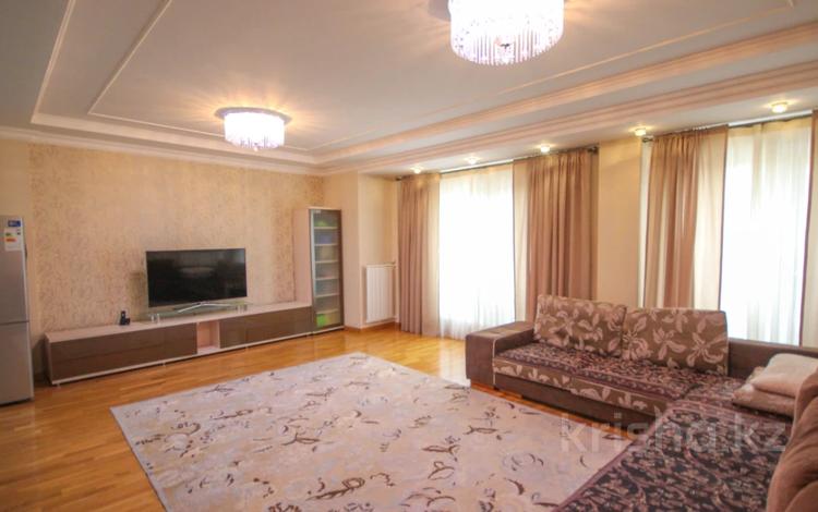 4-комнатная квартира, 310 м², 5/5 этаж, Омаровой 37 за 162 млн 〒 в Алматы, Медеуский р-н — фото 2