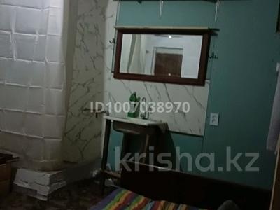 Отдельный дом · 2 комнаты · 25 м², Аксарай 33 — Мечеть за 60 000 ₸ в 