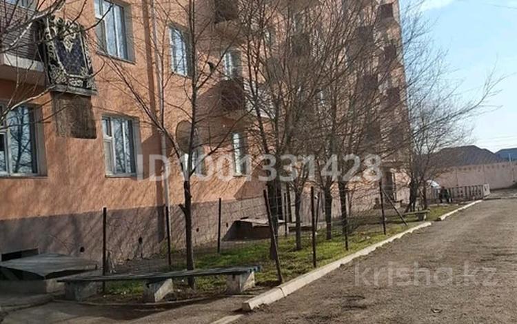 4-бөлмелі пәтер · 70 м² · 3 қабат, Ақиық, Коктем-2 мкрн 60 дом — Журба мектебіне қарсы бетте, бағасы: 15.5 млн ₸ в Арыси — фото 2
