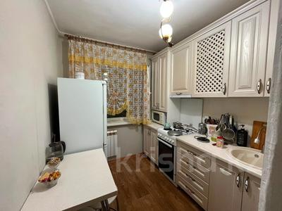 2-комнатная квартира · 44 м² · 3/5 этаж, Майкудук, Мкр Восток-2 за 14.5 млн ₸ в Караганде, Алихана Бокейханова р-н