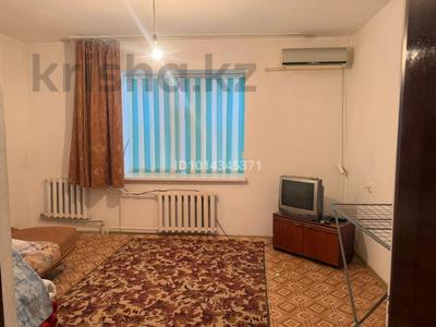 1-комнатная квартира · 50 м² · 1/5 этаж, Микрорайон Астана 5 за 130 000 ₸ в 