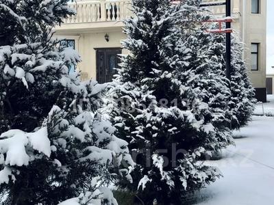 Отдельный дом · 8 комнат · 370 м², Арай-Шугыла — Возле ТРЦ Arai city mall за 1.2 млн 〒 в 