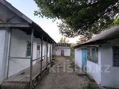 Отдельный дом · 4 комнаты · 40 м² · 31 сот., Ай Дарби 26 — Центральная улица за 5.4 млн ₸ в Каратальское