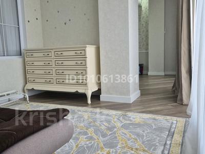 2-бөлмелі пәтер · 90 м² · 10/10 қабат, 18А мкр, бағасы: 400 000 ₸ в Актау