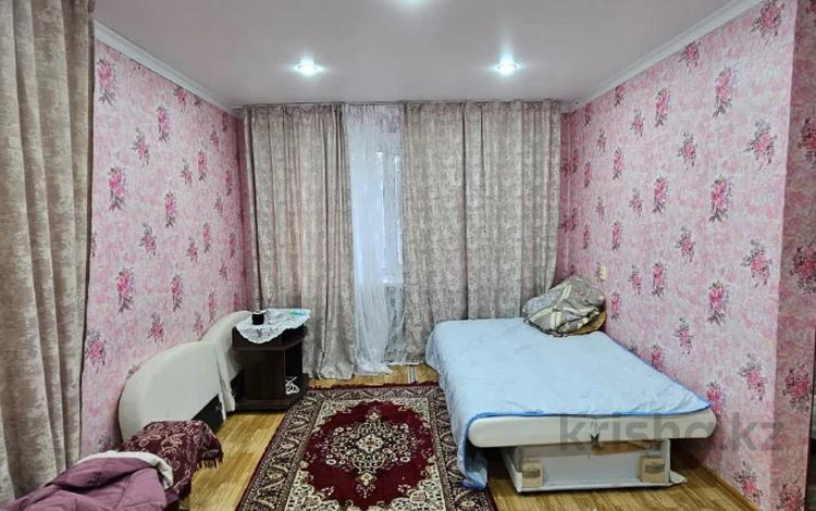 1-бөлмелі пәтер · 30.5 м² · 1/4 қабат, Гагарина, бағасы: 8 млн ₸ в Уральске — фото 2