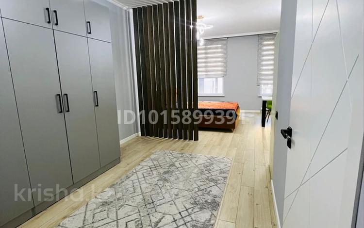 1-комнатная квартира · 40 м² · 4/12 этаж, мкр Тастак-1, Райымбека 348/1 к1-7 за 270 000 ₸ в Алматы, Ауэзовский р-н — фото 2