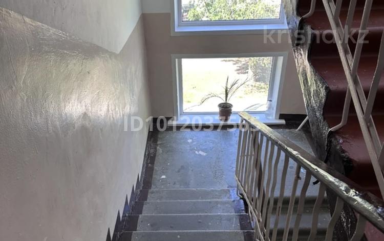 2-бөлмелі пәтер · 45 м² · 4/5 қабат, ул. Казахстан — Библиотека Пушкина, бағасы: 160 000 ₸ в Усть-Каменогорске, Ульбинский — фото 7