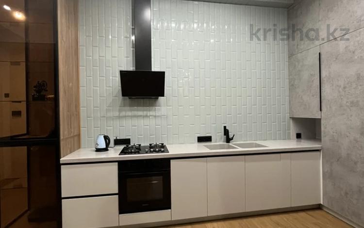 1-бөлмелі пәтер · 79 м² · 1/3 қабат, Каппарова 181 — Esentai Mall, бағасы: 700 000 ₸ в Алматы, Бостандыкский р-н — фото 2