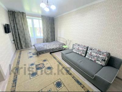 1-комнатная квартира, 35 м², 3/5 этаж посуточно, Абая 265 — Фурманова за 8 000 〒 в Талдыкоргане