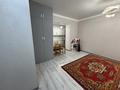 2-бөлмелі пәтер · 57 м² · 5/10 қабат, мкр Городской Аэропорт, Микрорайон Байкена Ашимова 21а, бағасы: 35 млн ₸ в Караганде, Казыбек би р-н — фото 4
