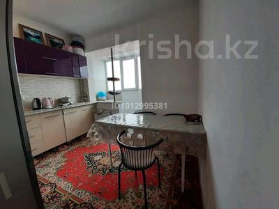 2 комнаты · 100 м² · 9/9 этаж, мкр Аксай-1, Саина за 60 000 ₸ в Алматы, Ауэзовский р-н