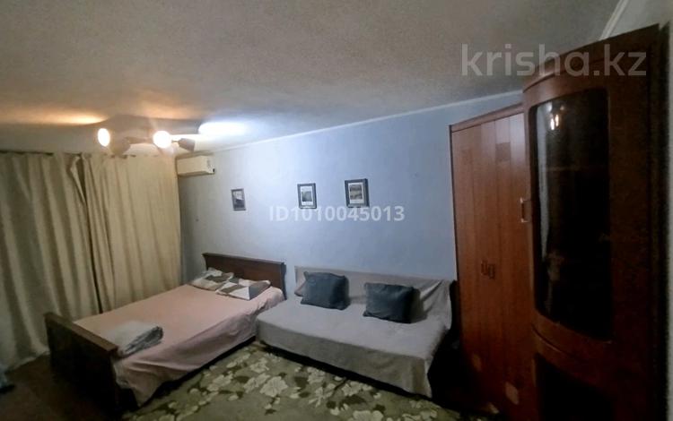 1-бөлмелі пәтер · 42 м² · 2/5 қабат, Райымбек 100, бағасы: 15 000 ₸ в Алматы, Медеуский р-н — фото 2