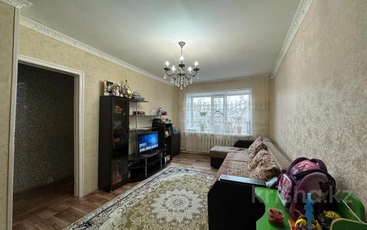 2-комнатная квартира, 42 м², 5/5 этаж, Алиханова за ~ 14.4 млн 〒 в Караганде, Казыбек би р-н — фото 2