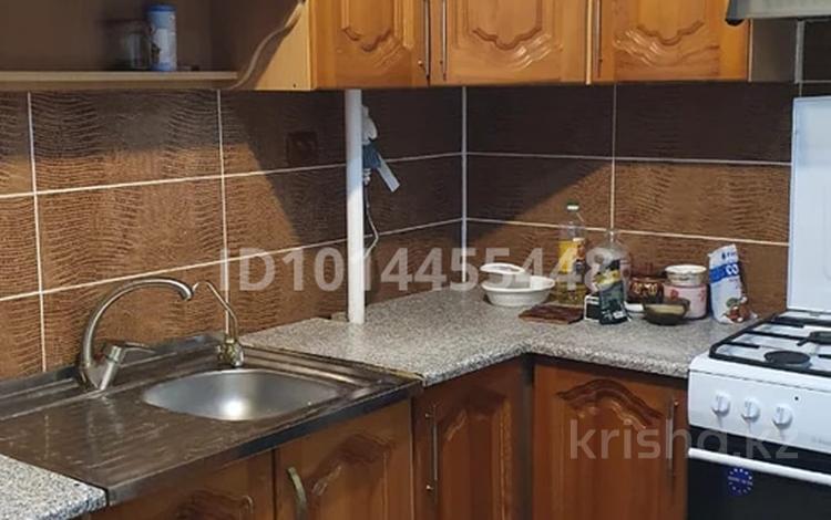2-комнатная квартира · 70 м² · 3/9 этаж, 5 4 за 160 000 ₸ в Аксае — фото 2