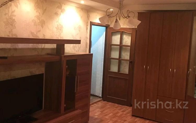 1-комнатная квартира, 45 м², 5/5 этаж посуточно, Мкр Авангард-3 73 за 7 000 〒 в Атырау, мкр Авангард-3 — фото 2