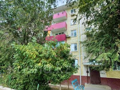 2-бөлмелі пәтер · 43.1 м² · 4/5 қабат, Авангард4 8, бағасы: 17 млн ₸ в Атырау, мкр Авангард-4
