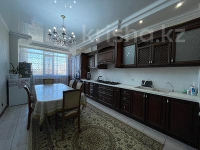 Продажа квартир в Актюбинской обл.: 5-комнатная квартира, 206 м², 3/4 этаж, мкр 8, санкибай батыра 253 за 72 млн 〒 5-комнатная квартира, 206 м², 3/4 этаж, мкр 8, санкибай батыра 253 за 72 млн 〒 в Актобе, мкр 8