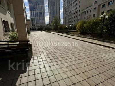 3-бөлмелі пәтер · 112 м² · 1/7 қабат, Кабанбай Батыра 13 — Сарайшык, бағасы: 105 млн ₸ в Астане, Нура р-н