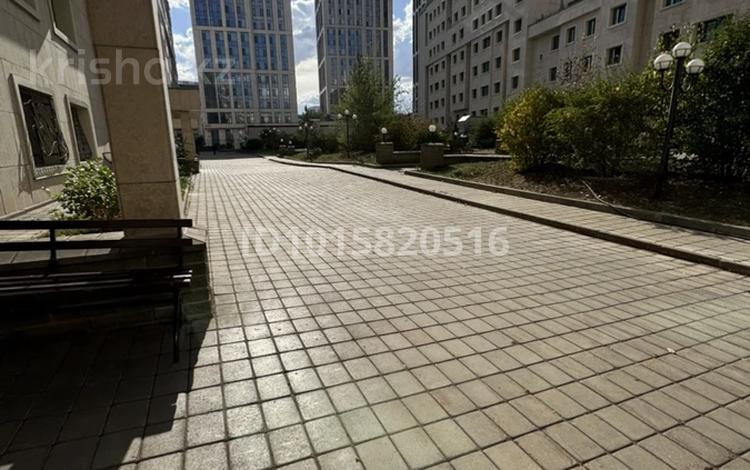 3-бөлмелі пәтер · 112 м² · 1/7 қабат, Кабанбай Батыра 13 — Сарайшык, бағасы: 105 млн ₸ в Астане, Нура р-н — фото 2