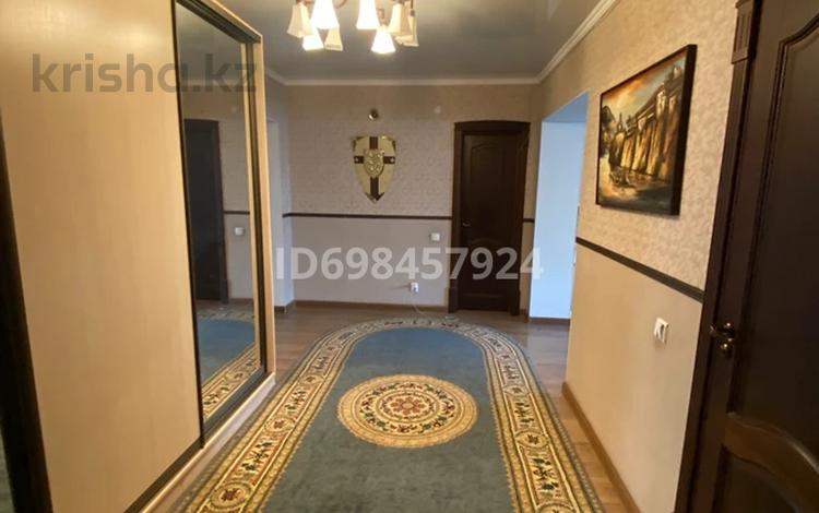 5-бөлмелі пәтер · 170 м² · 3/6 қабат, мкр Жилгородок, Бейбитшилик 5/1 — Есет батыра, бағасы: 38.9 млн ₸ в Актобе — фото 9