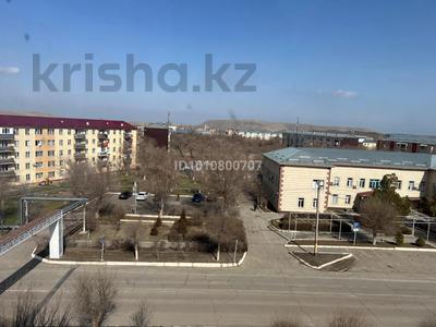 2-комнатная квартира · 52 м² · 5/5 этаж, 4 мкр 2 — Район акимата за 250 000 〒 в Жанатасе