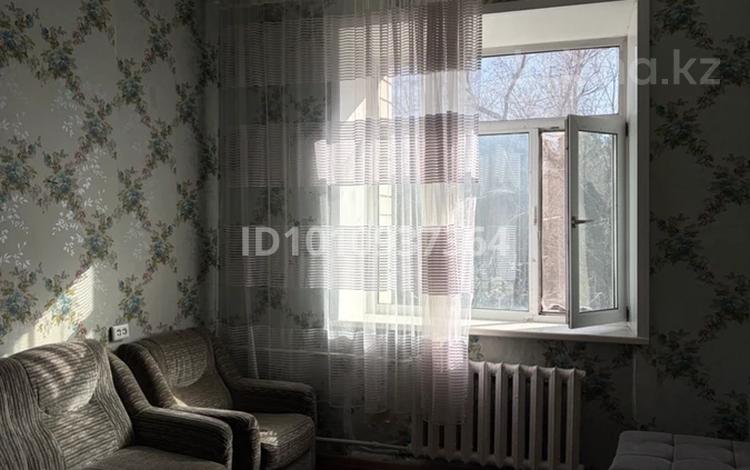 1-комнатная квартира · 34 м² · 2/2 этаж, Олжабай Батыра 32 — Возле поликлиники 2 за 11 млн ₸ в Павлодаре — фото 2